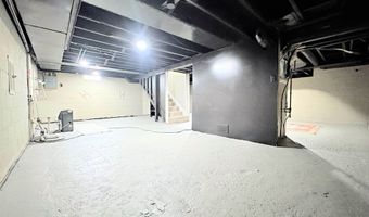 1520 N VIOLA St, Appleton, WI 54915