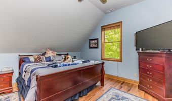 501 W Fox Lake Rd, Angola, IN 46730