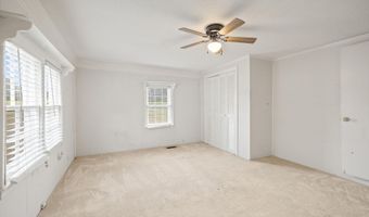 821 Penny Rd, Angier, NC 27501