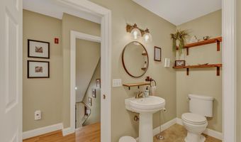 48 Meadow Ln, Campton, NH 03223