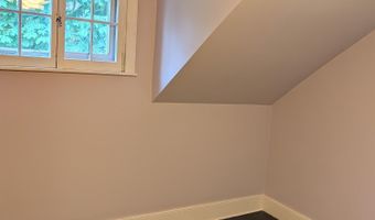 9 Anderson St, Belfast, ME 04915