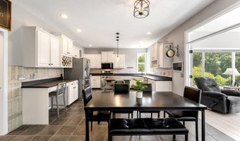 974 Dogwood Meadows Dr SE, Ada, MI 49301