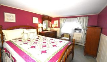 25 Foster Dr, Beverly, MA 01915