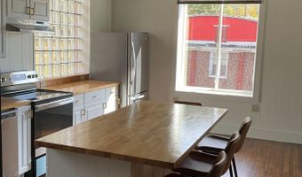 28 Spring Tree Rd, Brattleboro, VT 05301