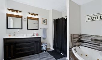 315 S Main St, Advance, IN 46102