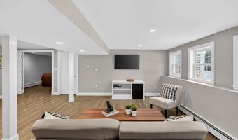 3 Seten Cir, Andover, MA 01810