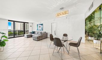 20505 E Country Club Dr 736, Aventura, FL 33180