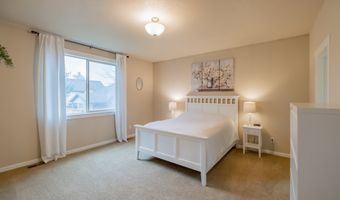 21022 JENNY MARIE Ln, Aurora, OR 97002