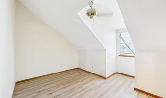 160 Ocean Dr #6B, Baton Rouge, LA 70806