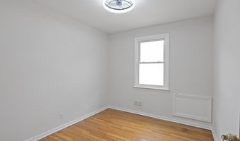 64 W 57TH St, Bayonne, NJ 07002