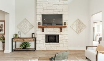 1040 Snowy Owl Dr, Alvarado, TX 76009