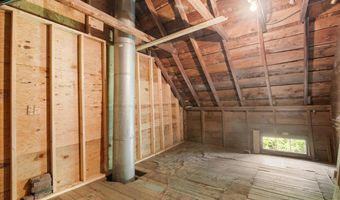 222 River St, Bethel, VT 05032