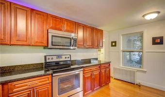 3214 Post Rd, Warwick, RI 02886