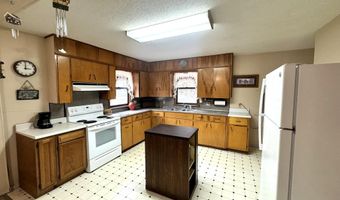 115 1st St SE, Akeley, MN 56433