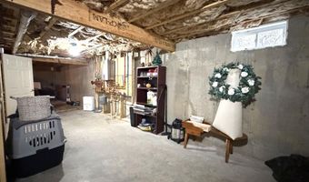 36 Kathryn Ln, Bangor, ME 04401