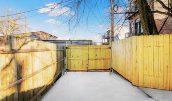 1704 INDEPENDENCE Ave SE, Washington, DC 20003