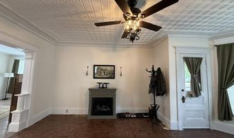51 Broadway St, Baileyville, ME 04694
