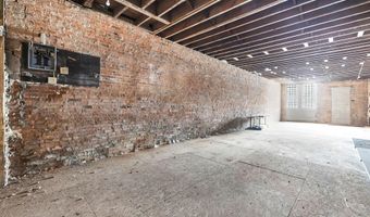 941 W Broad St, Columbus, OH 43222