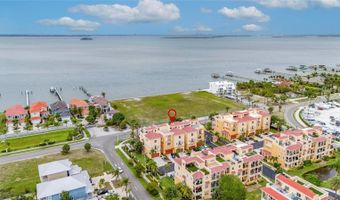 6408 MAYRA SHORES Ln, Apollo Beach, FL 33572