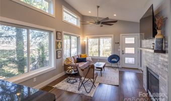 16 Dellwood St, Asheville, NC 28806