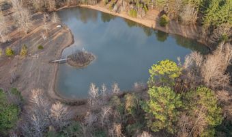 206 E Palmer St, Blue Mountain, MS 38610