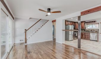 400 CALVIN Ln, Rockville, MD 20851