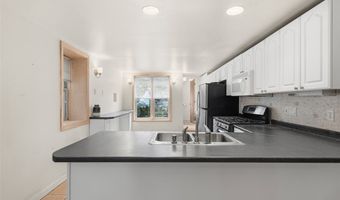 59 S 14th St, Airville, PA 15203