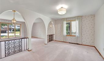 61 Caesar Blvd, Amherst, NY 14221