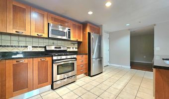 2451 MIDTOWN Ave 219, Alexandria, VA 22303