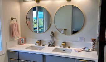 1139 Kauhikoa Rd A, Haiku, HI 96708