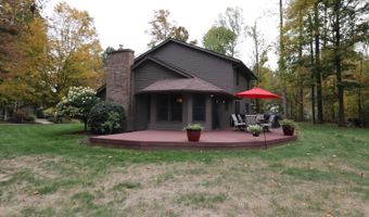 226 Lakeshore Dr, Batesville, IN 47006
