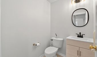 34 MARINA Dr, Bayonne, NJ 07002