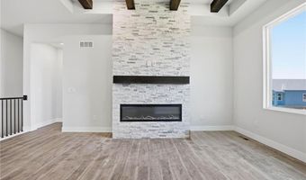 1413 N 163rd St, Basehor, KS 66007