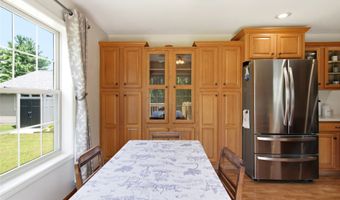 1012 Bartlett Ave, Altoona, WI 54720