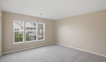 2720 N Greenwood Ave, Arlington Heights, IL 60004
