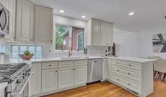 1816 Frieze Ave, Ann Arbor, MI 48104