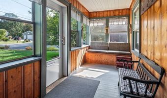 89 Elm St, Blackstone, MA 01504