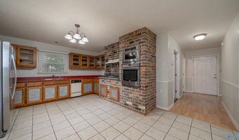 21970 Bean Rd E, Athens, AL 35613