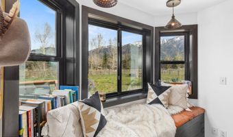 60 BUCKRAIL Ln, Alpine, WY 83128