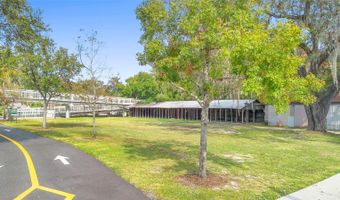 215 E 5TH St, Apopka, FL 32703