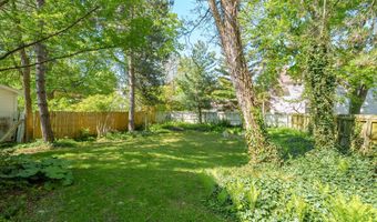 215 N Cedar St, Allegan, MI 49010