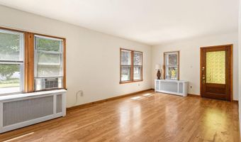 140 ALBANY Ave, Barrington, NJ 08007