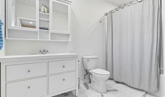 111 W Hazel St, Albion, IN 46701