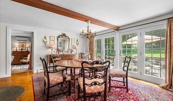 25 Spring St, Chester, CT 06412