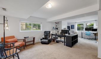 380 Genoa Dr, Ballwin, MO 63021