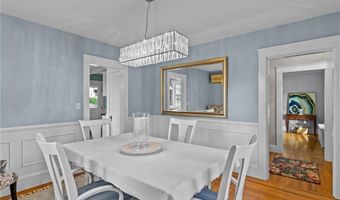 21 Earlham Way, Warwick, RI 02886