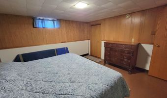 1824 Eisenhower Cir, Aberdeen, SD 57401