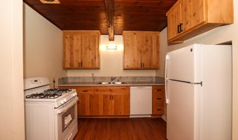 2867 Pinto Ln, Anderson, CA 96007