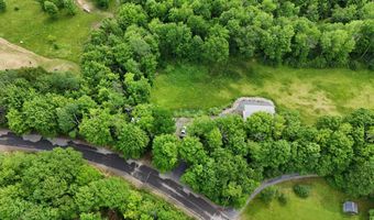 22 Monument Rd, Abbot, ME 04406