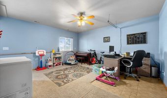 702 Taylor Ct, Belle Fourche, SD 57717